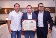 Em Lábrea, presidente Roberto Cidade recebe Título de Cidadão Labrense e reforça compromisso com o município Em Lábrea, presidente Roberto Cidade recebe Título de Cidadão Labrense e reforça compromisso com o município