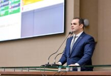 Roberto Cidade propõe PL da Agricultura 4.0 para incentivar inovação e sustentabilidade no setor rural do Amazonas Roberto Cidade propõe PL da Agricultura 4.0 para incentivar inovação e sustentabilidade no setor rural do Amazonas