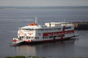 Barco Hospital inicia expedição em Caapiranga com atendimentos médicos e odontológicos até 10 de dezembro