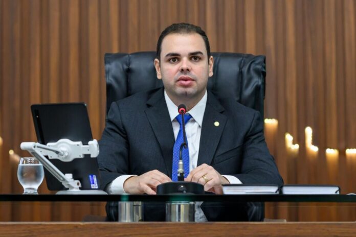 fef31238-106e-4572-a330-4e4c4d861514