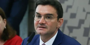 Celso Sabino deixa o Ministério do Turismo e mira o Senado; União Brasil indica substituto e reconfigura a base do governo