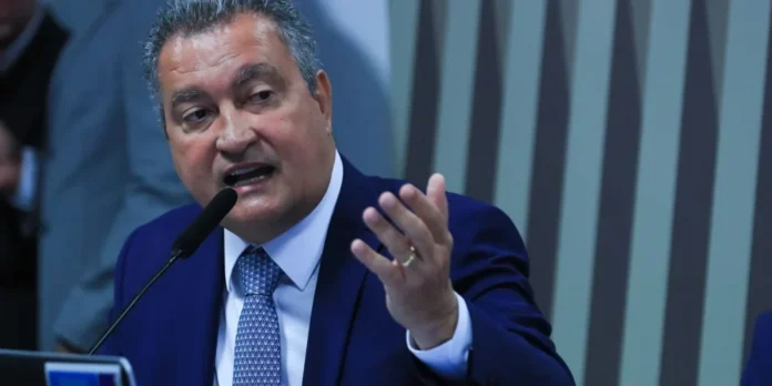 Governo afirma que agenda econômica e social priorizou a maioria da população, destacando avanços em renda, empregos e habitação