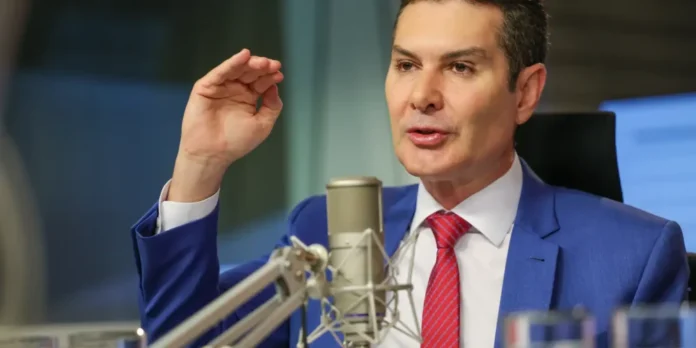 Governo Federal investe 4 bilhões de reais em trens e VLTs no Recife, com concessão de 30 anos e tarifa integrada