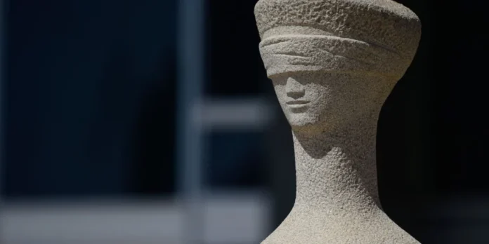 Acusados de tentar explodir bomba em aeroporto tornam-se réus no STF: STF abre ação penal contra três investigados por tentativa de atentado a transporte aéreo próximo a Brasília