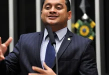 Operação Sem Desconto: PF aponta senador Weverton Rocha como sustentáculo político de esquema no INSS