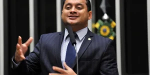 Operação Sem Desconto: PF aponta senador Weverton Rocha como sustentáculo político de esquema no INSS