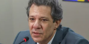 Saída de Haddad do Ministério da Fazenda pode depender de encontro entre Lula e Trump