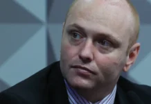 PGR defende progressão de regime para Walter Delgatti, hacker que invadiu o CNJ e envolveu mandado falso contra Moraes