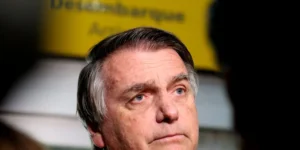 Bolsonaro segue em observação e pode ter alta na quinta-feira