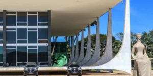 PGR encerra pedido de investigação de Moraes e esposa no caso Banco Master por falta de lastro probatório