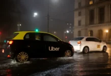 Prefeitura de São Paulo notifica Uber e 99 por possível alta abusiva nas tarifas de corridas durante temporais, apagões e problemas no transporte público Prefeitura de São Paulo notifica Uber e 99 por possível alta abusiva nas tarifas de corridas durante temporais, apagões e problemas no transporte público