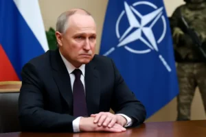 Putin nega plano de atacar países europeus, mas Kremlin aponta Otan e pede manutenção de ações militares