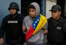 Adolescente de 17 anos é condenado por ‘terrorismo’ na Venezuela após ser preso por causa da roupa em dia de protestos