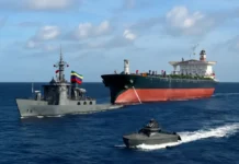 Venezuela ordena escolta militar a petroleiros após bloqueio de Trump, elevando tensões com os EUA no Caribe