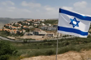 Israel aprova 19 novos assentamentos na Cisjordânia, elevando o número total e acentuando o impasse político