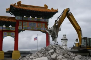Monumento chinês demolido no Panamá sob pressão de Trump: crise política envolve o Canal e a relação sino-panamenha