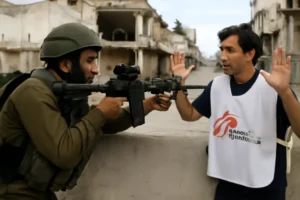 Israel ameaça barrar 37 ONGs em Gaza se não houver dados de funcionários; MSF faz apelo por continuidade de operações em meio à crise humanitária