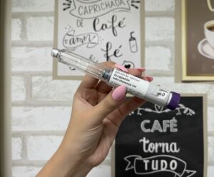 Canetas emagrecedoras: entenda quando o uso pode fazer mal à saúde