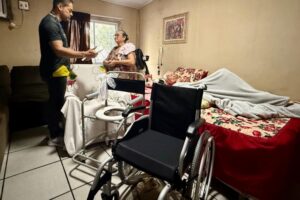 Programa ‘Inclusão sobre Rodas’ permite solicitação de cadeiras por e-mail ou atendimento presencial