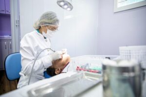 Ação da UEA leva atendimento odontológico gratuito à comunidade acadêmica e seus familiares