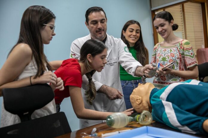 Formação de qualidade: curso de Medicina da UEA obtém nota 3 no Enamed