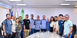 Roberto Cidade recebe comitiva de Manicoré e discute parcerias técnicas para o município