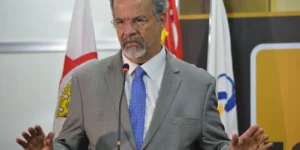 Políticos de Diversas Espectros Lamentam Perda de Raul Jungmann, Ex-Ministro e Referência Pública