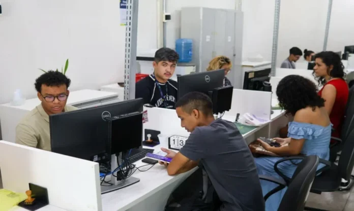 Sine Amazonas abre 110 vagas de emprego nesta terça-feira (20/1) com oportunidades em diversas áreas