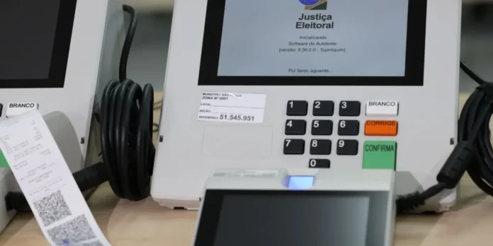 TSE propõe endurecer regras para redes sociais e flexibilizar pré-campanha para 2026