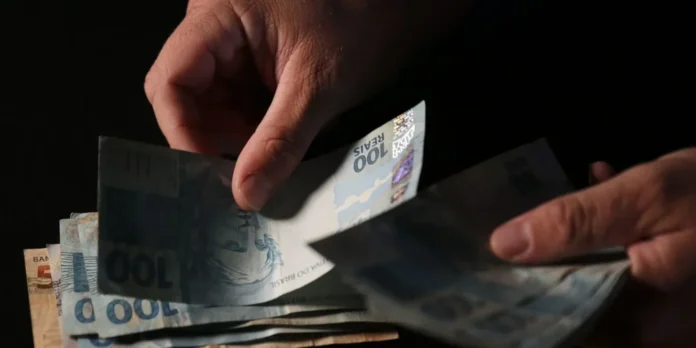 CMN Moderniza Regras do FGC em Resposta a Crises Financeiras e Pagamentos do Caso Master