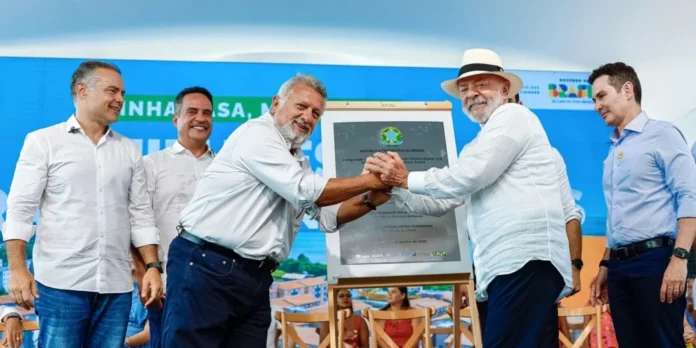 Lula critica quem defende dono do Banco Master: "Falta vergonha na cara"