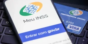 INSS: Aposentadorias não serão cortadas por falta da nova identidade; entenda o cronograma