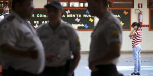 PGR aprova escolas cívico-militares de SP, mas veta pagamento extra a policiais