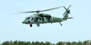 Helicóptero blindado americano Black Hawk será usado pela PM do Rio contra o crime organizado