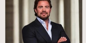 Banqueiro Daniel Vorcaro Recusa-se a Entregar Senha de Celular em Depoimento à Polícia Federal