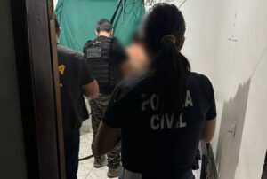 Adolescente chegou a falar pra mãe que era estuprada pelo padrasto, mas mulher pediu pra ela não denunciar os crimes