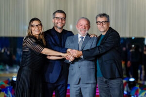 ‘Sinônimo de orgulho nos principais palcos do mundo’, celebra Lula, após triunfos de O Agente Secreto no Globo de Ouro