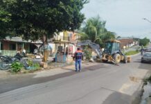 Construções irregulares em área pública são demolidas no bairro Nova Cidade