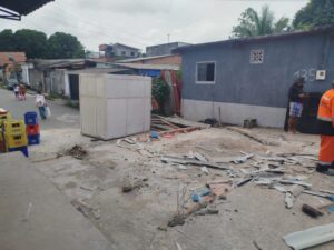 Construção irregular volta a ser demolida após ocupante descumprir determinação