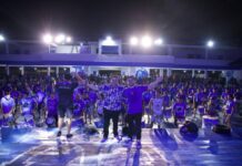 Curral Zeca Xibelão vibra com o povo Caprichoso em noite de Esquenta Carnaboi