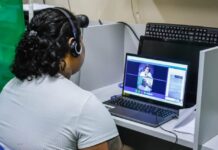 Governo Presente: SES-AM leva Telessaúde e consultas por app ao bairro Puraquequara