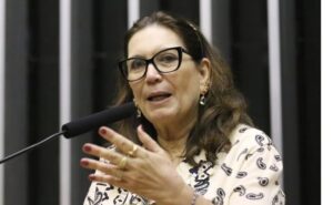 Oposição define prioridades: derrubada de veto e CPMI do Banco Master na retomada dos trabalhos