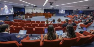 Moraes homologa acordo para que dois militares cumpram pena alternativa