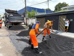 São José: Prefeitura de Manaus leva novo asfalto a rua solicitada por moradores