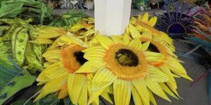 Projeto Sustenta Carnaval transforma resíduos têxteis da Sapucaí em novas peças