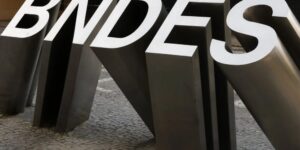 BNDES destina R$ 280 milhões para fábrica de baterias de transição energética da WEG