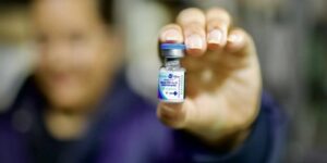 Manaus inicia planejamento para vacinar bebês prematuros contra bronquiolite