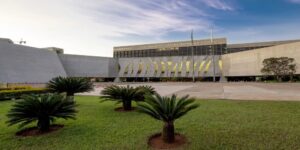 Conselheiro do TCE-RJ é condenado a 13 anos de prisão por lavagem de dinheiro