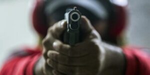 Controle de armas em estados brasileiros falha em transparência, aponta estudo do Sou da Paz