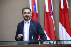 Deputado Rozenha cobra reconstrução de pontes e pavimentação de ramal vital para Manicoré